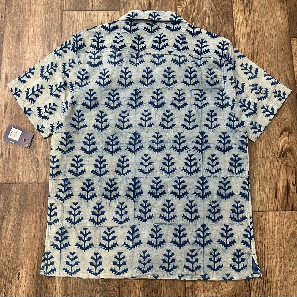 Lucky Brand Leaf Print Button Up Cotton Shirt Men’s Size S Blue Indigo
